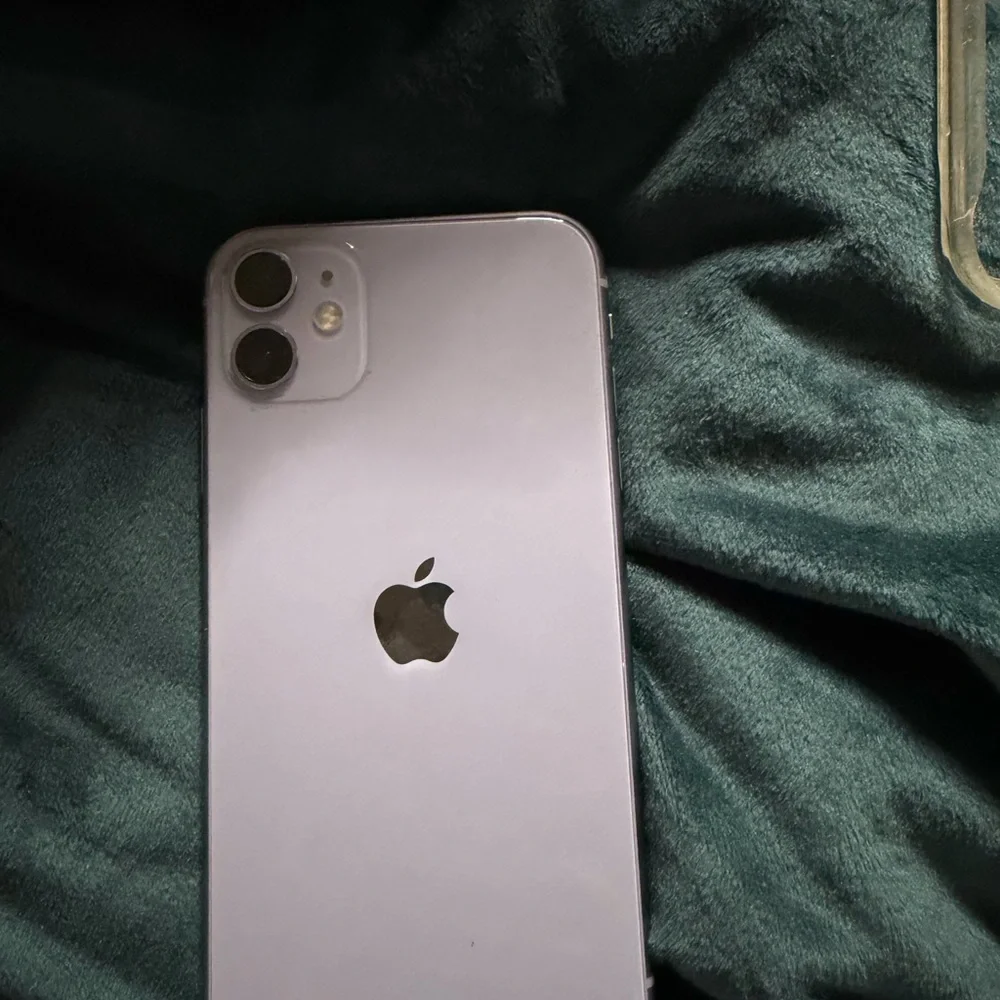 Apple Smartphone lilac